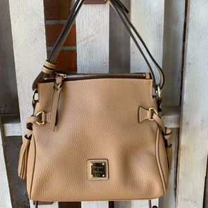 Dooney & Bourke Tassle shoulder Bag, new never used